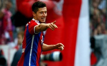 Lewandowski tỏa sáng, Bayern Munich thắng dễ Frankfurt 3-0