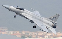 Trung Quốc bán 110 máy bay chiến đấu “Thần sấm” JF-17 cho Pakistan