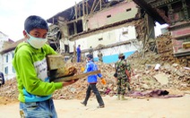 Nỗ lực cứu Kathmandu sau động đất kinh hoàng