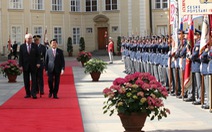 Chủ tịch nước Trương Tấn Sang được đón tiếp trang trọng tại Séc