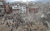 Video các tòa nhà lớn đổ sụp, lở đất kinh hoàng ở Nepal