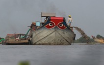 Khai thác cát lậu ở sông Đồng Nai: Rầm rộ hơn các năm trước