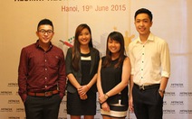 Bốn sinh viên dự diễn đàn lãnh đạo trẻ