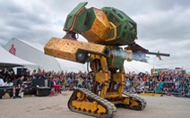 Robot Mỹ khổng lồ thách đấu robot Nhật