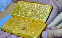 Vàng èo uột tuột dần về mốc 34 triệu đồng/lượng