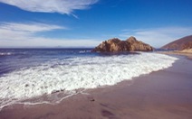 ​Mơ màng cùng bãi biển tím Pfeiffer beach