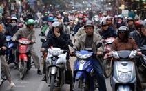 Chạy xe ở Việt Nam sợ nhất băng qua đường?