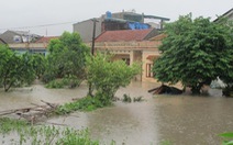 Một nạn nhân mưa lũ Quảng Ninh nhận bảo hiểm cả trăm triệu đồng
