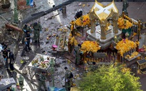 Hiện trường vụ đánh bom Bangkok như bãi chiến trường
