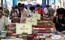 Đấu giá sách quý tại Chợ phiên sách cũ Sài Gòn