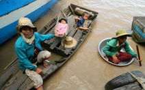 Những đứa trẻ Việt ở Biển Hồ
