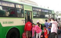 Xe buýt chưa thuận lợi cho khách nước ngoài