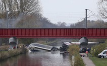 ​Tàu cao tốc trật đường ray ở Pháp, 10 người chết