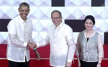 Trang phục APEC 2015: công phu nhưng vẫn bị "ném đá"