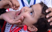 ​Bộ Y tế khuyến cáo cho trẻ uống đầy đủ vắcxin phòng bại liệt