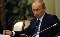 Ông Putin tiếp tục tự giảm lương 10%