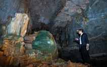 Những hình ảnh đầu tiên trong hai hang động mới ở Bái Tử Long 