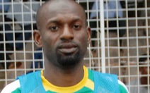 Cựu cầu thủ SLNA chết do đột quỵ trong một trận đấu ở Nigeria