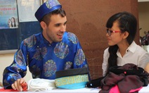 ​Sinh viên quốc tế giới thiệu văn hóa Việt