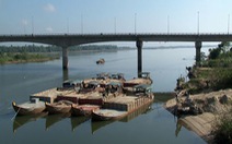 Bắt 8 tàu vỏ thép hút cát trộm sông Thu Bồn