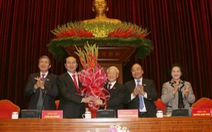 Bộ chính trị gồm 19 thành viên