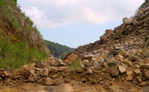 Quảng Ninh: sạt lở núi đá trong đêm, 3 người mất tích