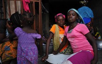 Những cô gái bốc vác thuê ở Ghana