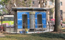 Nhà vệ sinh công cộng giữa thủ đô: vừa bẩn, vừa thiếu