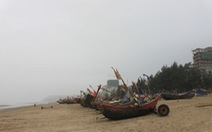 Ngư dân Sầm Sơn tụ tập phản đối vì mất bãi biển đậu thuyền