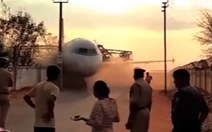 Video cần cẩu "làm rơi" máy bay Airbus A-320 