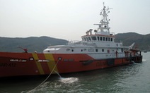 Tàu SAR 412 kịp đưa ngư dân bị ốm nặng vào bờ