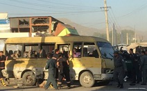 ​Taliban đánh bom xe chở người nước ngoài, 14 người chết