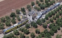 Xe lửa đấu đầu thảm khốc ở Ý, ít nhất 10 người chết