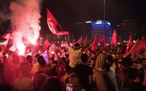 Thổ Nhĩ Kỳ bắt hàng loạt tướng lục quân và không quân