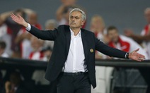 HLV Mourinho bảo vệ học trò sau thất bại trước ​Feyenoord