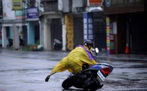 Đài Loan "bế quan tỏa cảng" vì bão Megi