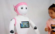 Trung Quốc chế "robot giữ trẻ"