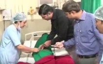 ​Ấn Độ phẫu thuật cho người mọc đuôi dài 18cm