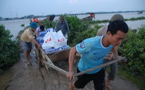 ​Hàng không nhận vận chuyển miễn phí hàng cứu trợ về miền Trung