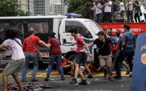 Biểu tình chống Mỹ ở Manila, máu đã đổ