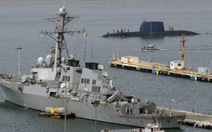 ​Tàu khu trục USS Decatur di chuyển gần Hoàng Sa