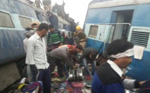 Số người chết trong vụ lật xe lửa Ấn Độ lên đến 107