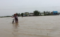 Các hồ chứa xả lũ, nhiều vùng ở Ninh Thuận chìm trong nước