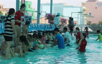 Hơn 500 học sinh Tiền Giang được các HLV người Úc dạy bơi miễn phí