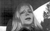 Ông Obama giảm án cho Chelsea Manning, không tha Snowden