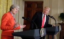 Thủ tướng Anh vẫn bảo lưu lời mời ông Trump