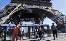 Pháp xây 'hàng rào' chống đạn bảo vệ tháp Eiffel