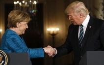 ​Lúng túng trong cuộc gặp giữa ông Trump và bà Merkel