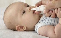 ​Cẩn trọng khi dùng thuốc nhỏ mũi cho trẻ