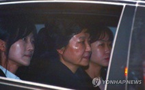 Cảm xúc lẫn lộn ở Hàn Quốc sau khi bà Park bị bắt